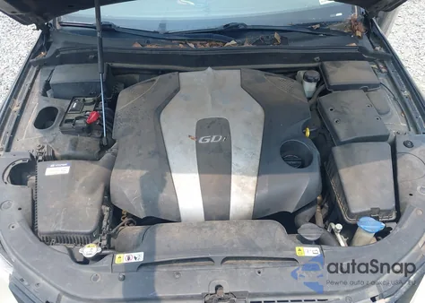 2013 Hyundai Genesis 3.8 z USA, uszkodzony, nr VIN KMHGC4DD5DU214566